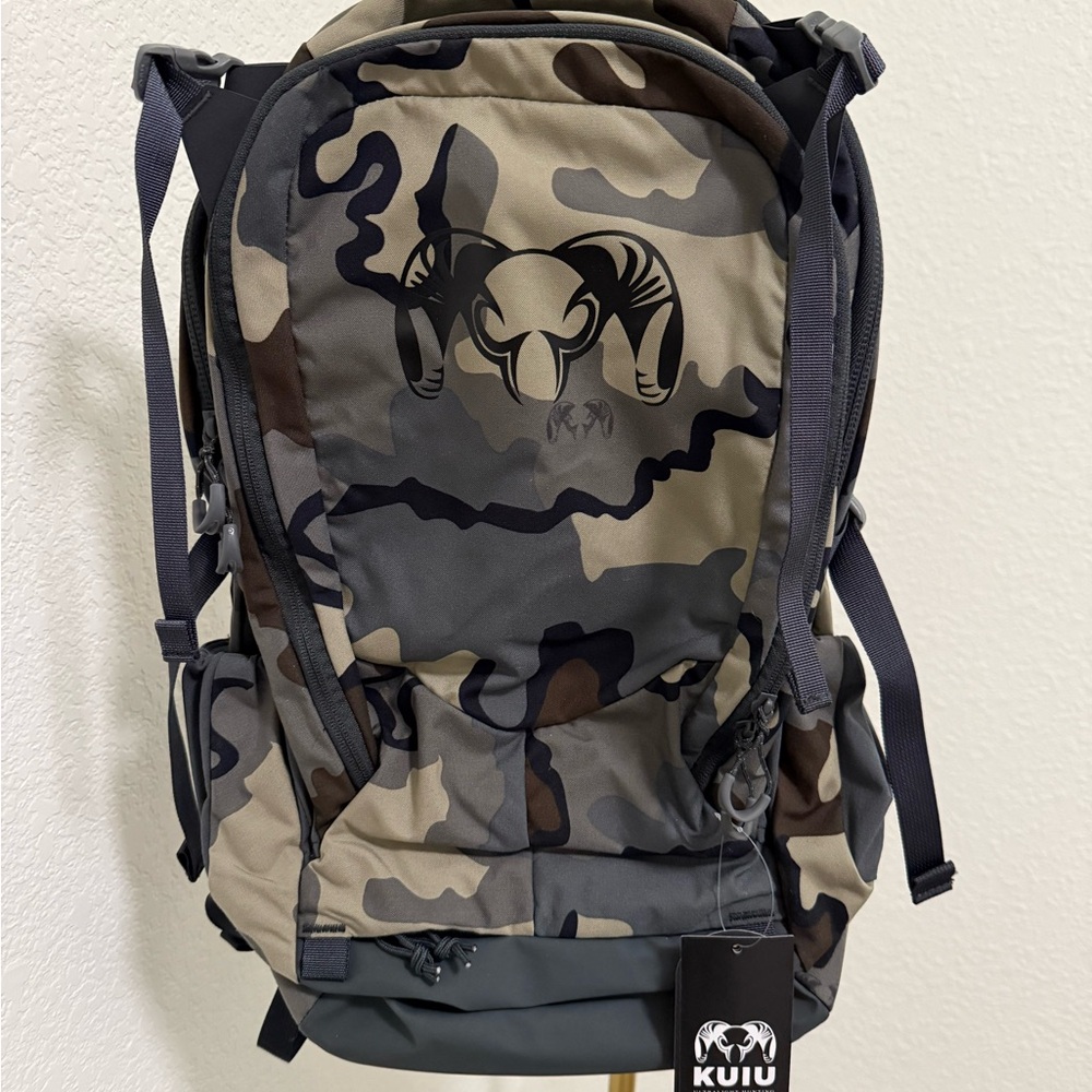 KUIU Black and Tan Backpack Rugged Outdoor Design